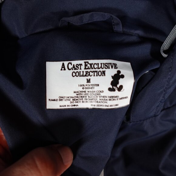 Disney Cast Member Exclusive Jacket Mens M Long Fit Windbreaker Hooded - Picture 4 of 11